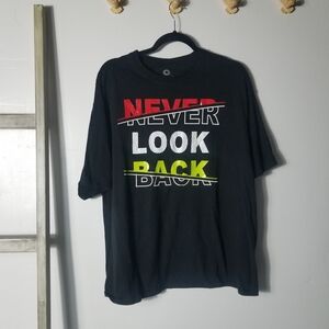 AKADEMIKS MEN'S NEVER LOOK BACK BLACK TEE SIZE XL